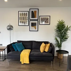 3bed Flat 3wc And Great Location Near Excel City Airport O2 And Canning Town Station Holiday home London
