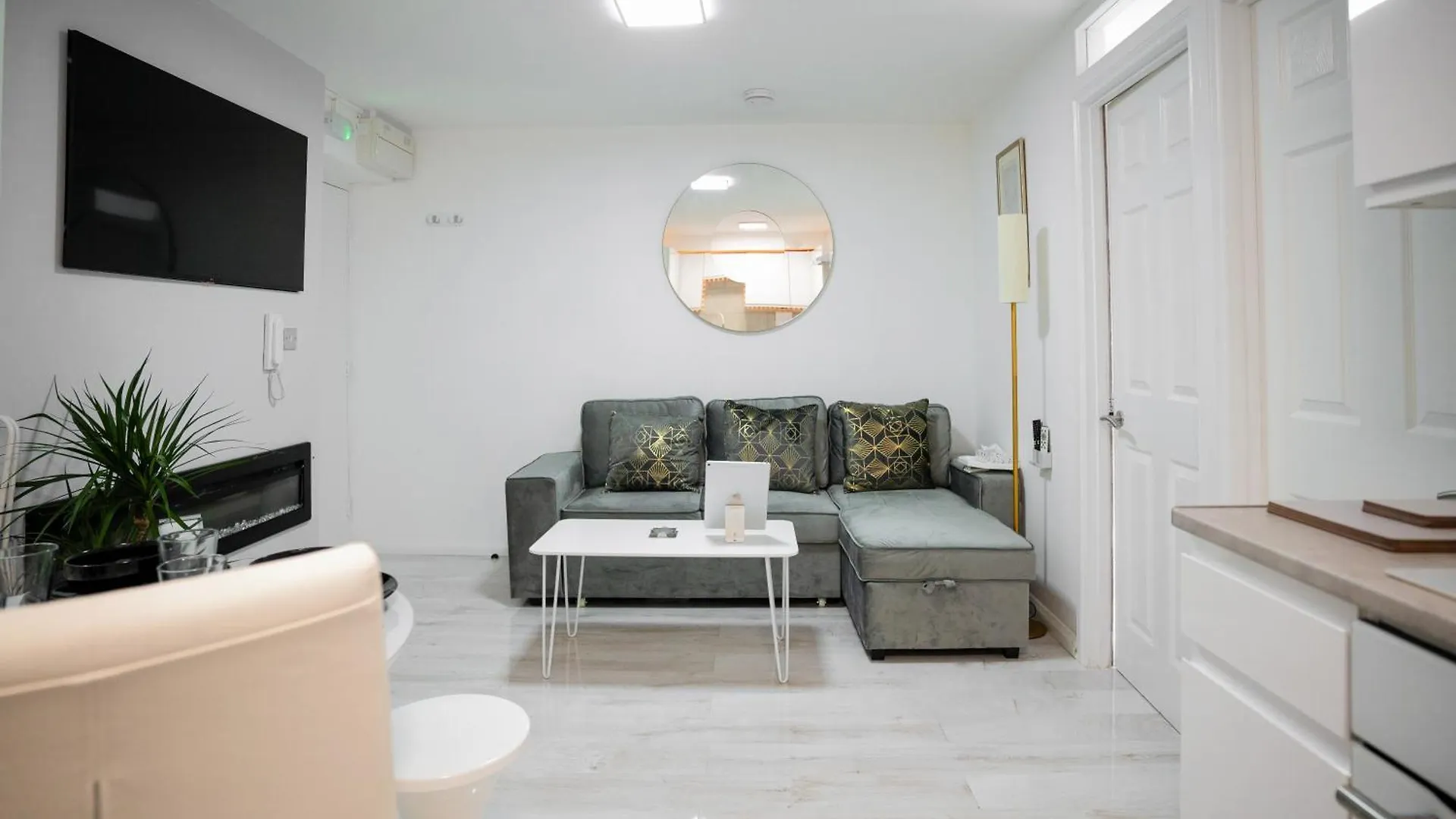 Abbacadabra Apartment London